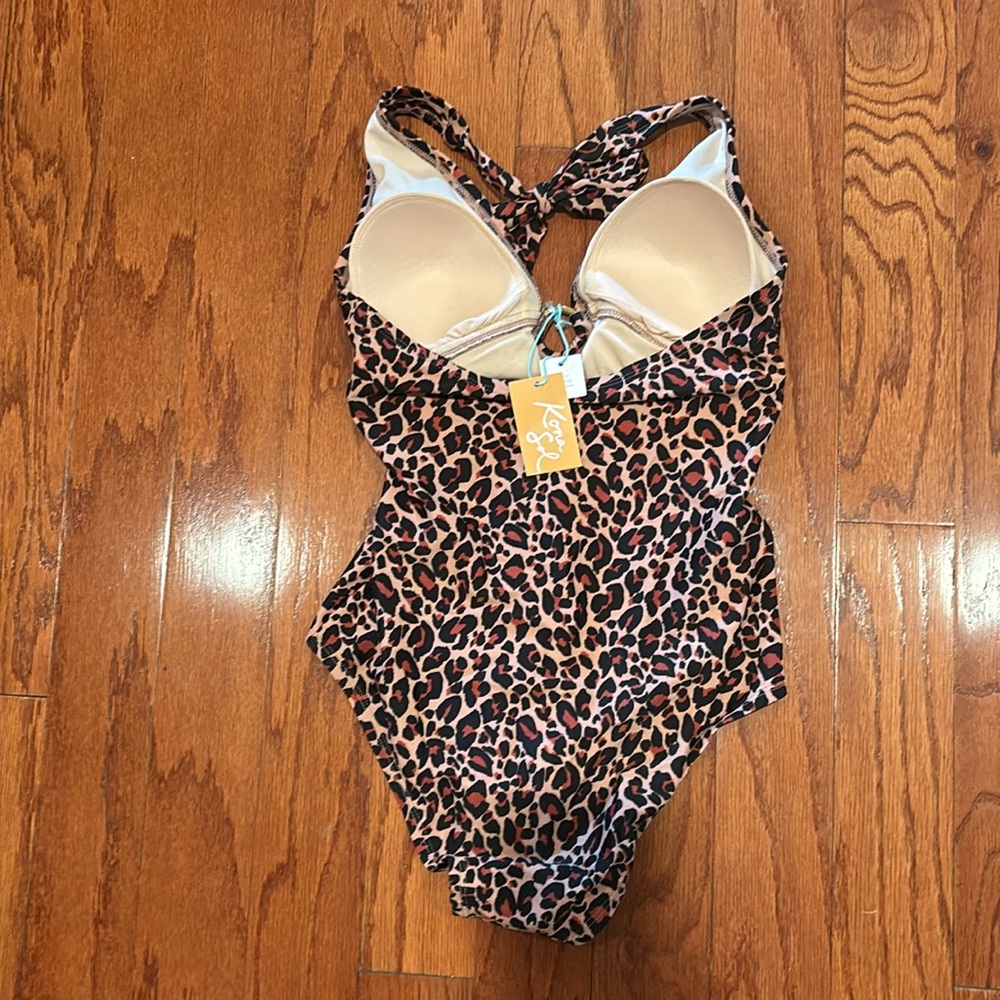Fun leopard print one piece swimsuit by Kona Sol. Tie neck & gold ring at front. - Picture 3 of 3